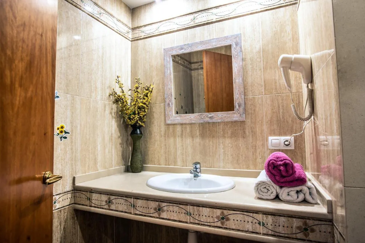 Apartaments Yaco Lloret de Mar 0*,  Spanje