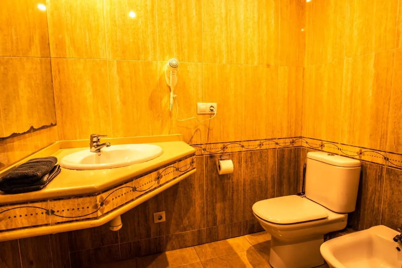 Apartaments Yaco Lloret de Mar Spagna